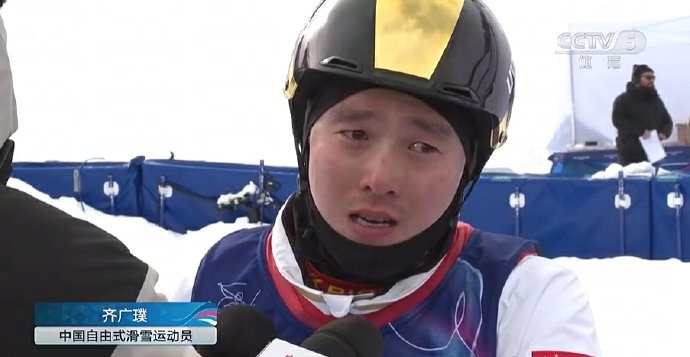五朝元老泪别赛场竞技体育的‘传奇’标准是否该被重新审视？
